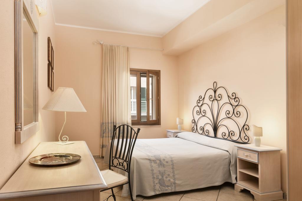 Residence Lido Chelo Bosa Marina Exterior foto